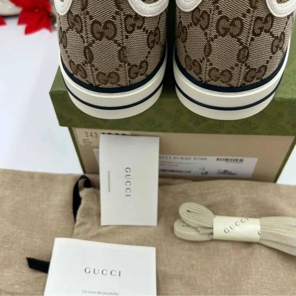 Men’s Gucci tennis 1977 low top sneakers size 12 fits 12.5 made in Italy